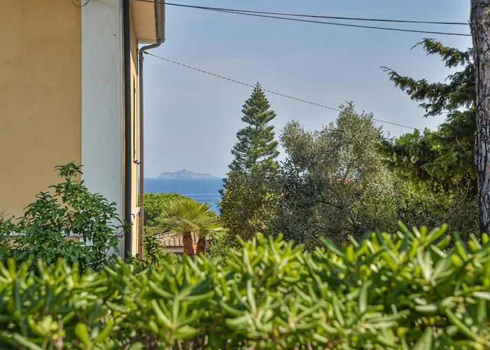 Elba Bellavista -- Casa Cerboli -- * Cavo