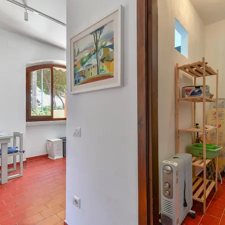 בית נופש Elba Bellavista -- Casa Cerboli -- *