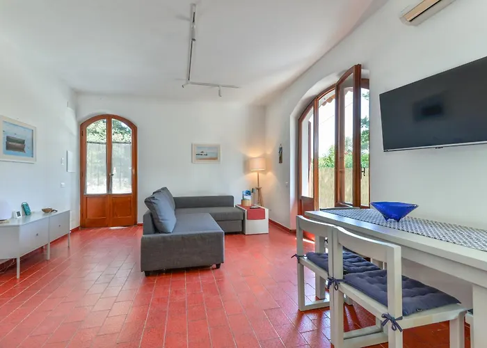 Elba Bellavista -- Casa Cerboli -- בית נופש קאבו